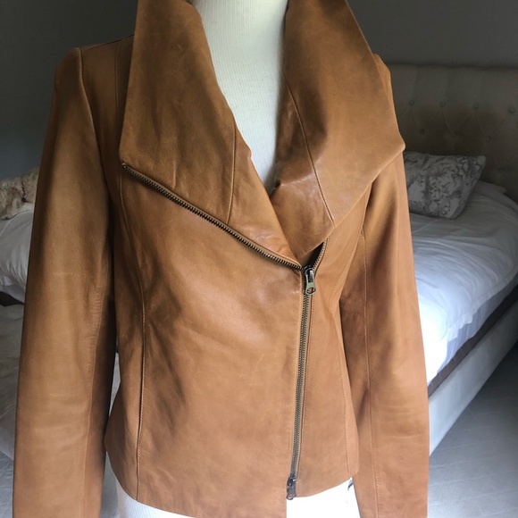 VINCE leather scuba jacket.  Worn once - Picture 5 of 14